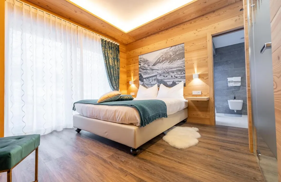 Chalet Imbosc'Che - 5 Beautiful Rooms In Charming B&B-1